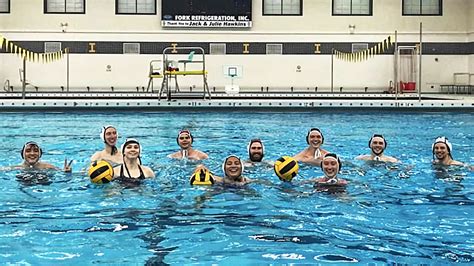 New club water polo team brings the sport back to URI.